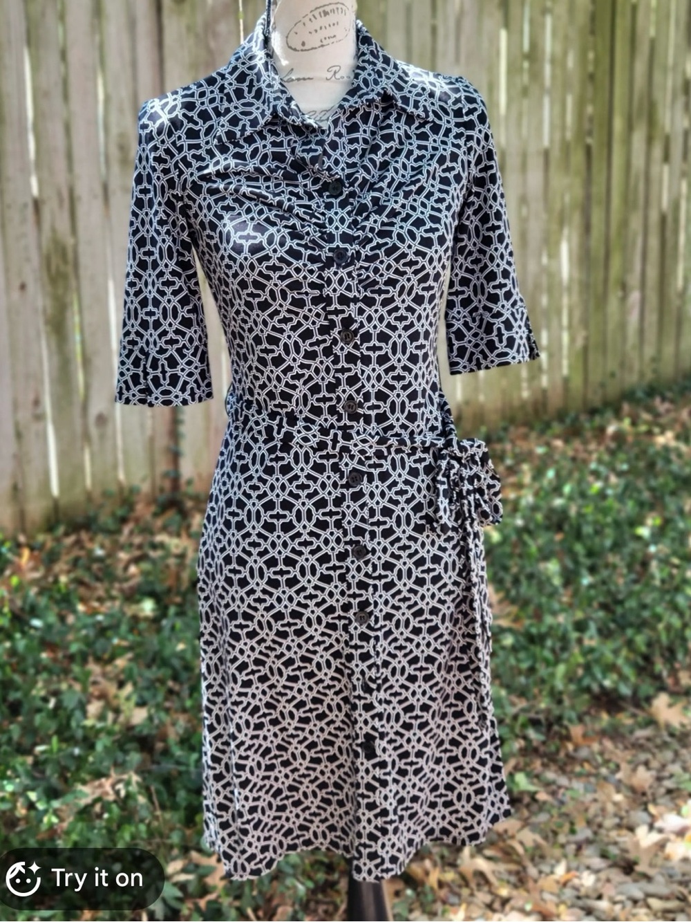 Laundry by Shelli Segal Black & White Geometric Shirt Dress with Tie Waist